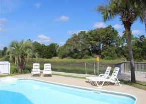 It'll Do Two - Family- Private Pool Close to Beach